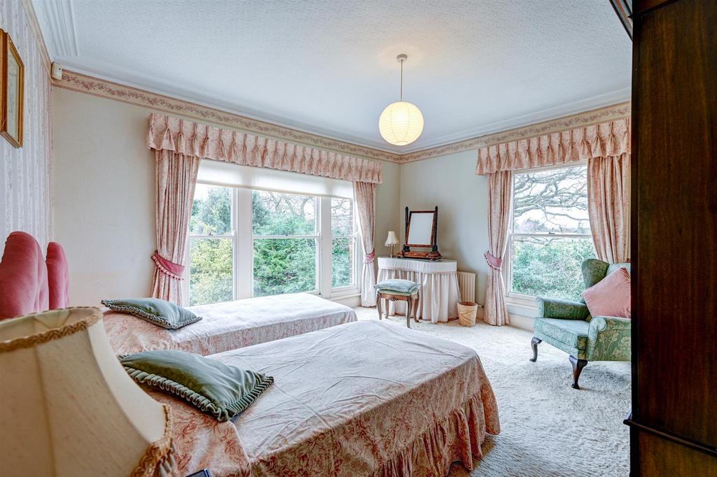 Bedroom 2.jpg