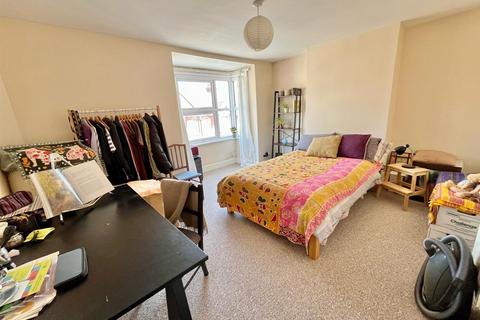 1 bedroom flat for sale, Brighton Road, Newhaven