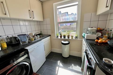 1 bedroom flat for sale, Brighton Road, Newhaven