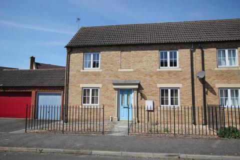 3 bedroom end of terrace house for sale, Longchamp Drive, Ely CB7
