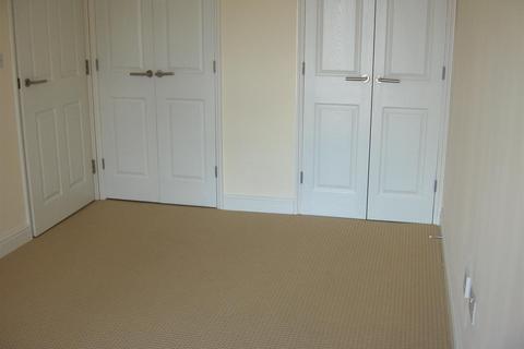 2 bedroom house share to rent, Fenview Court