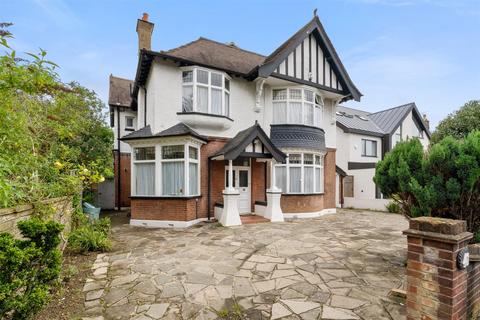 4 bedroom detached house for sale, Draycot Road, Wanstead