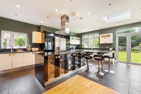 41 Draycot Road, London, E11 2NX