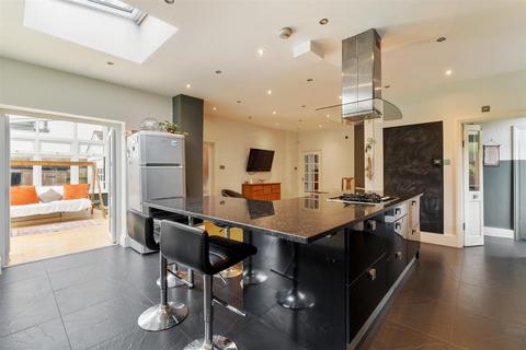 41 Draycot Road, London, E11 2NX