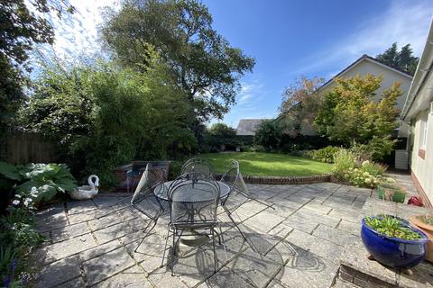 2 Oaklands Close, Chulmleigh, EX18 7AU