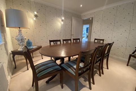 2 Oaklands Close, Chulmleigh, EX18 7AU
