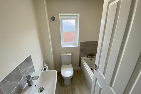 3 bedroom end of terrace house to rent, Gibside Way, Spennymoor, County Durham