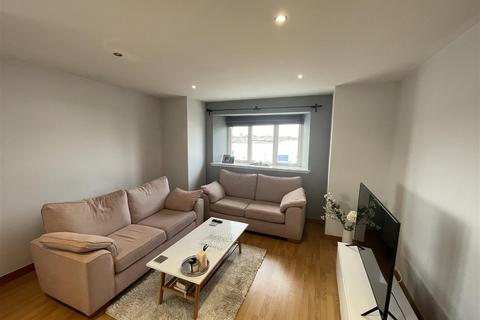 2 bedroom apartment for sale, Dock Road, Birkenhead