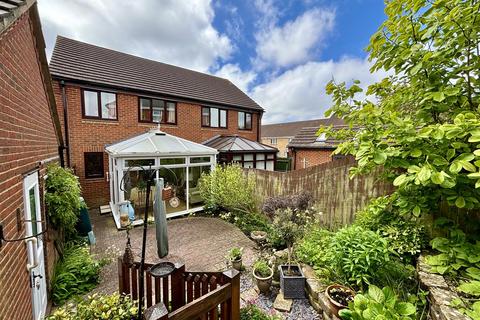 16 Carmel Close, Poole, BH15 4RD