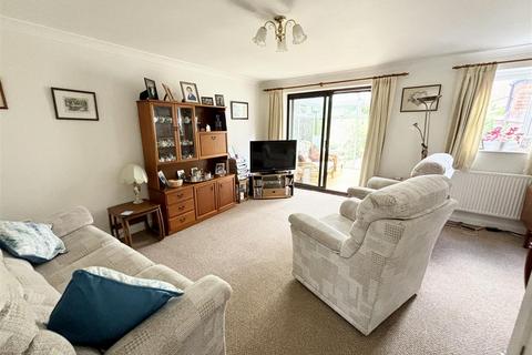 16 Carmel Close, Poole, BH15 4RD
