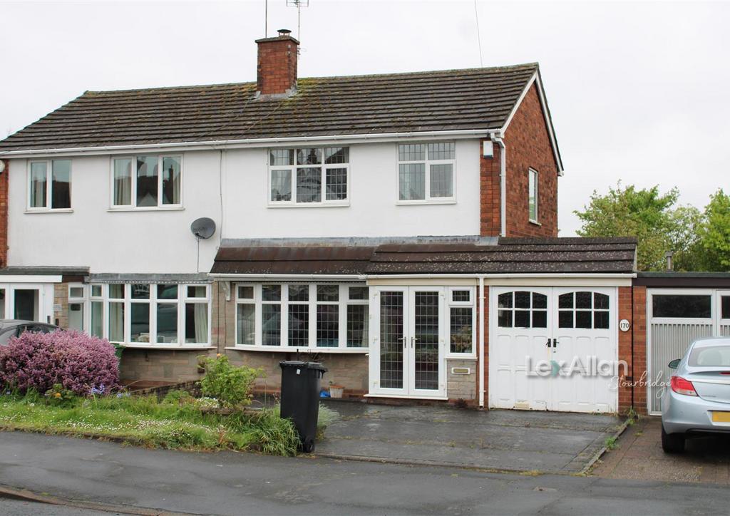 Amblecote Road, Brierley Hill 3 bed semidetached house for sale £235,000