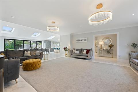 100 Banstead Road South, Sutton, SM2 5LH