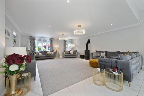 100 Banstead Road South, Sutton, SM2 5LH