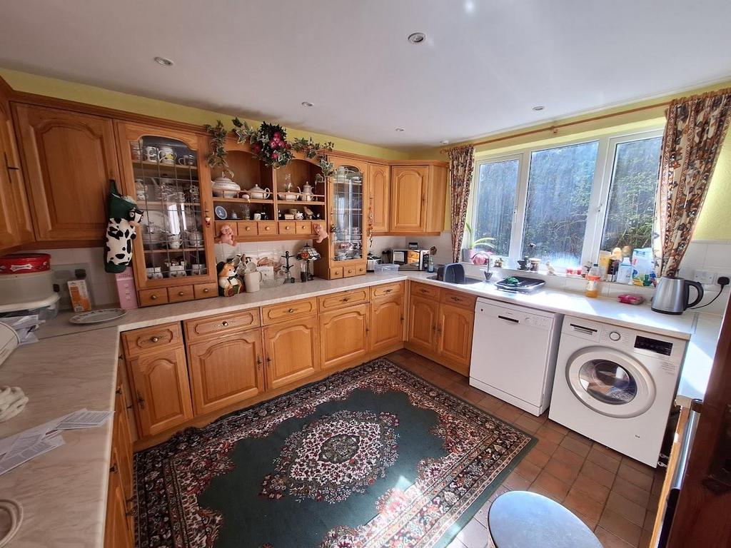 Minsterley, Shrewsbury, SY5 3 bed detached house to rent £1,150 pcm