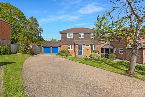 20 Aviary Way, Crawley Down, Crawley, RH10 4XR