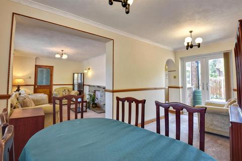 16 Craythorne, Tenterden, TN30 6SD
