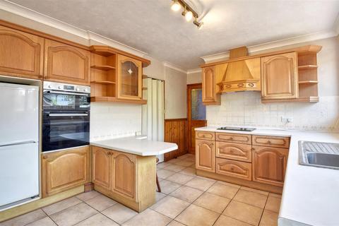 16 Craythorne, Tenterden, TN30 6SD