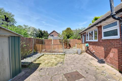 16 Craythorne, Tenterden, TN30 6SD