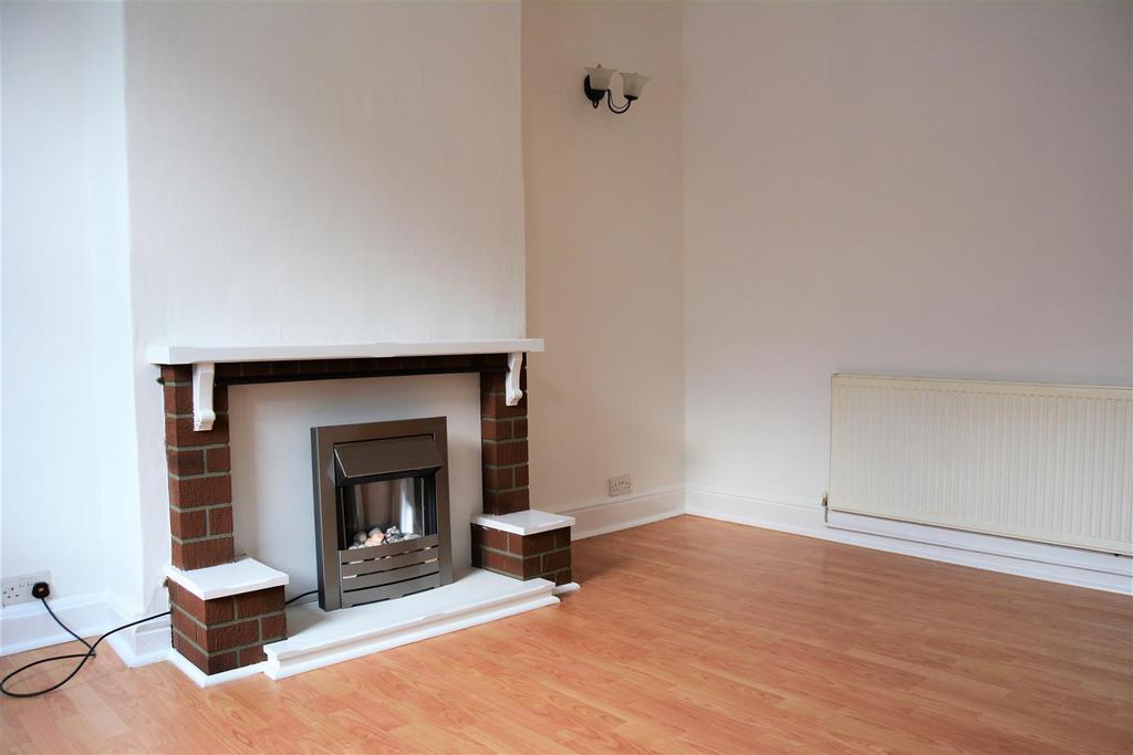 Living Room (2)