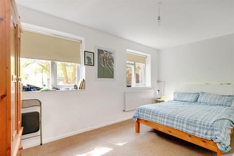2 bedroom apartment for sale, Broadhurst Gardens, South Hampstead, London
