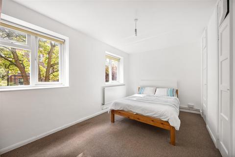 2 bedroom apartment for sale, Broadhurst Gardens, South Hampstead, London