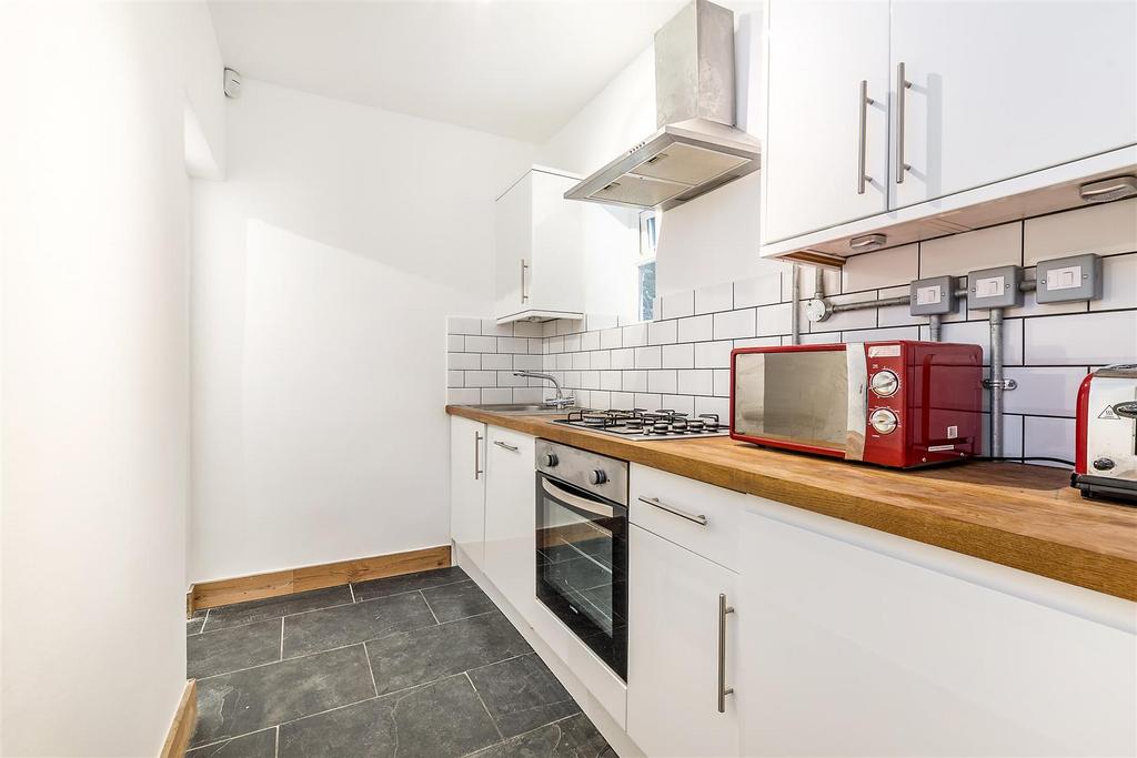 Bloom Grove, West Norwood, SE27 1 bed flat to rent £1,300 pcm (£300 pw)