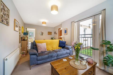 1 bedroom flat for sale, Nettlefold Place, West Norwood, SE27