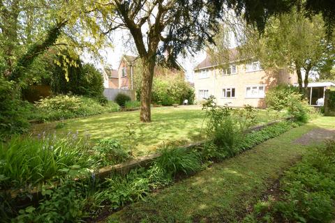 13 Camberry Close, Basingstoke, RG21 3AG