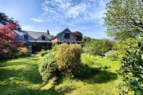 4 bedroom cottage for sale, 1 Spring Gardens, Dinas Cross, Newport