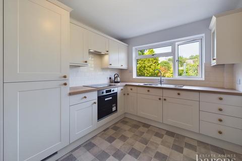 12 Camberry Close, Basingstoke, RG21 3AG