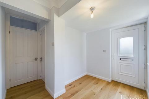 12 Camberry Close, Basingstoke, RG21 3AG