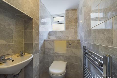 12 Camberry Close, Basingstoke, RG21 3AG