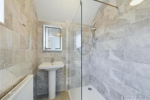 12 Camberry Close, Basingstoke, RG21 3AG