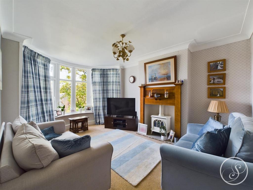 Kingsmead, Leeds 4 bed semidetached house for sale £350,000