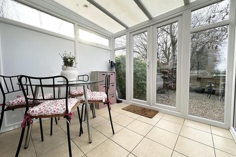 21 Best Close, Wigston, LE18 4PZ