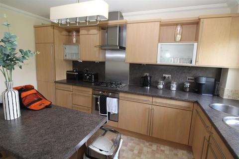 2 bedroom flat to rent, Silver Birch Wynd, Port Glasgow