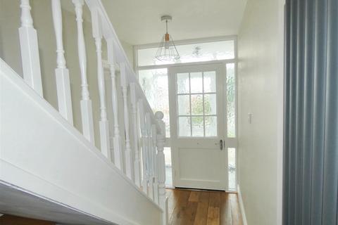 80 Maney Hill Road, Sutton Coldfield, B72 1JS