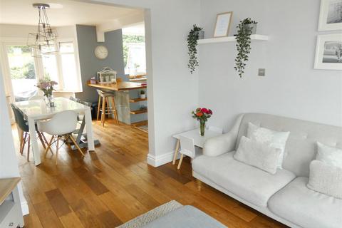 80 Maney Hill Road, Sutton Coldfield, B72 1JS