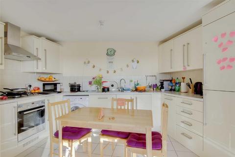 2 bedroom apartment for sale, Staverton Grove, Broughton, Milton Keynes