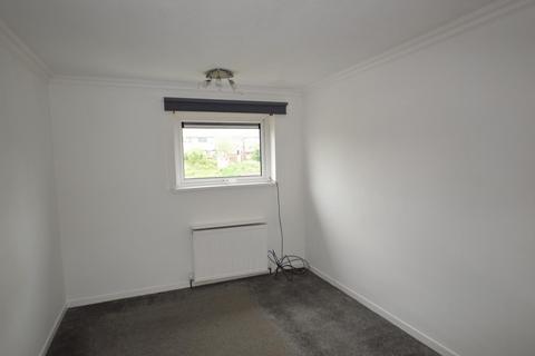 2 bedroom house to rent, Shield Crescent, Leicester