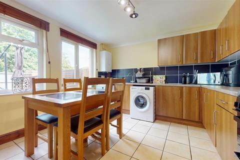 179 Downs Barn Boulevard, Downs Barn, Milton Keynes, MK14 7PX