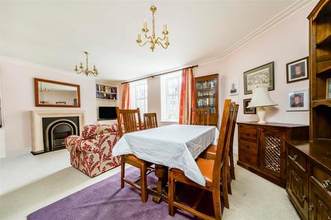 2 bedroom flat for sale, Richmond Hill Court, Richmond