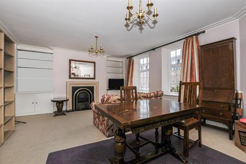 64 Richmond Hill Court, Richmond, TW10 6BE