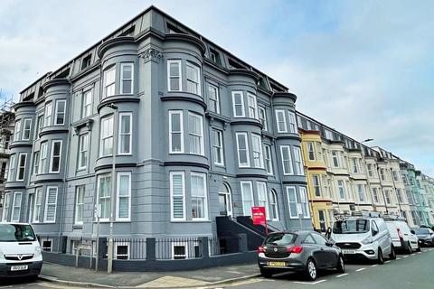 2 bedroom flat for sale, Queens Parade, Scarborough YO12