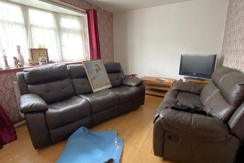 52 Bradley Road, Wolverhampton, WV2 2AZ