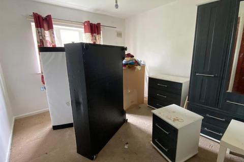 52 Bradley Road, Wolverhampton, WV2 2AZ