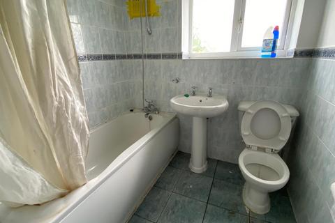 52 Bradley Road, Wolverhampton, WV2 2AZ