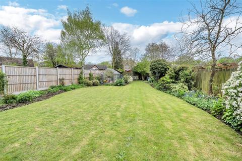 4 bedroom detached house for sale, Oswyn Close, Bury St. Edmunds