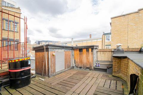 2 bedroom apartment to rent, Hanbury Street, London, E1