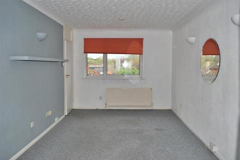 1 bedroom property to rent, Park Hill Road, Bromley, BR2